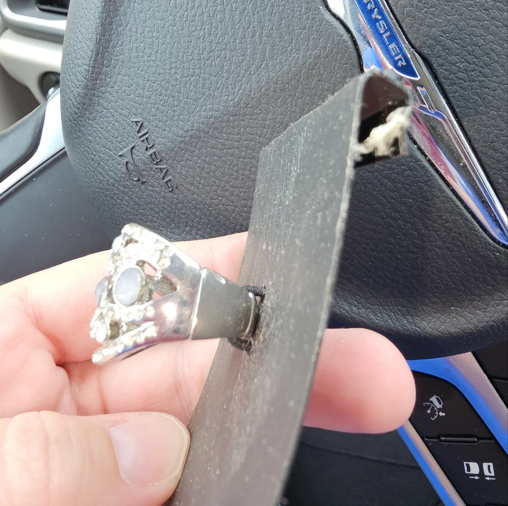 String ring - Picture 2 of 3